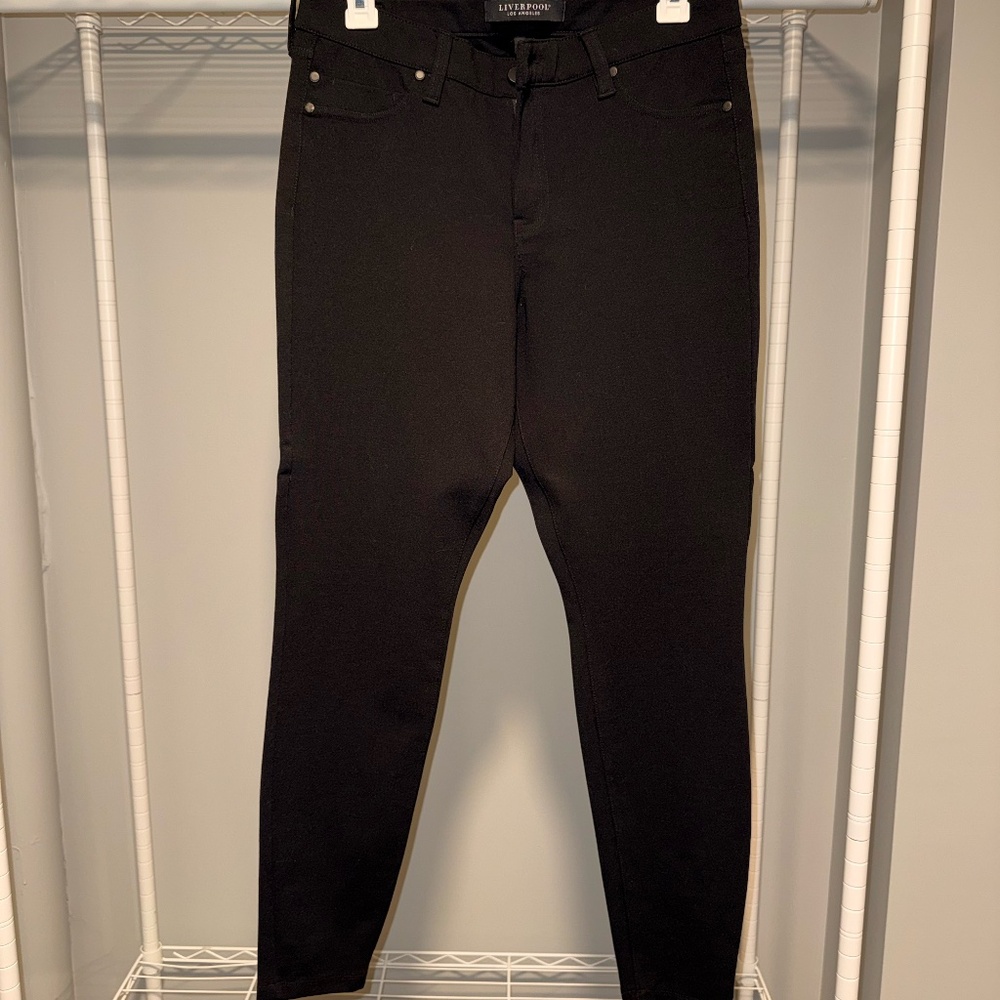 NWOT Liverpool stretch jean